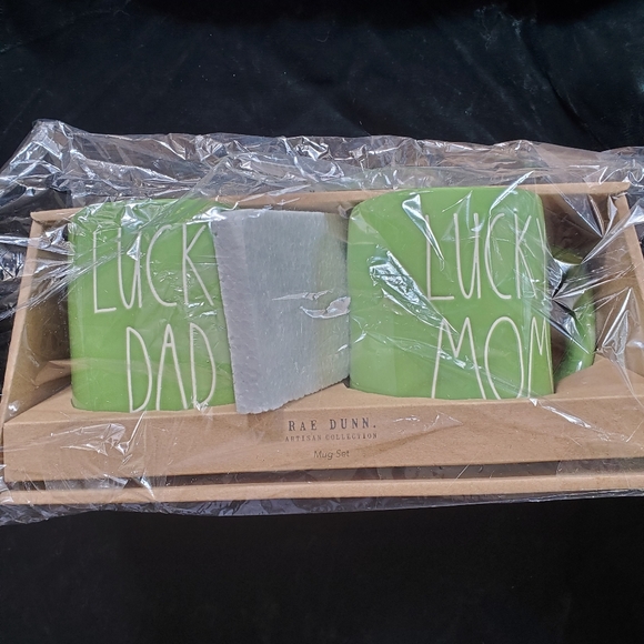 NEW IN BOX ~ Rae Dunn ~ Lucky Parents Mug ~ Gift Set ~ 2-Piece SET ~ So CUTE!!! - Picture 2 of 3